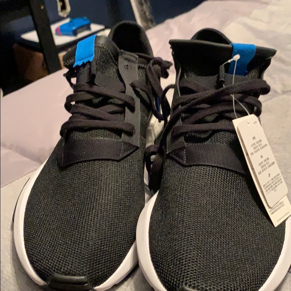 Adidas Noies - Picture 2 of 3